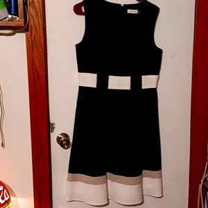 CALVIN KLEIN Black, White, Beige A-Line Fit & Flare Color Block Dress Size: 10